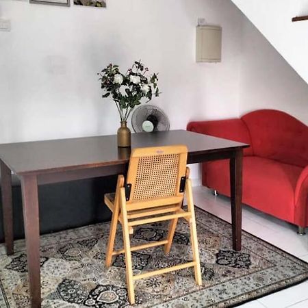 Iris 55 Corner Lot House Spacious Outdoor With Wi-Fi Johor Bahru Exteriör bild
