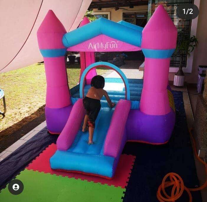 Iris 55 Corner Lot House Spacious Outdoor With Wi-Fi Johor Bahru Exteriör bild